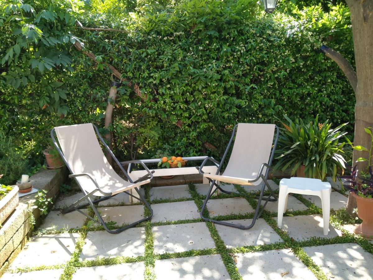 Bed and Breakfast Villino L'Aranceto Sorrentino Мета Экстерьер фото