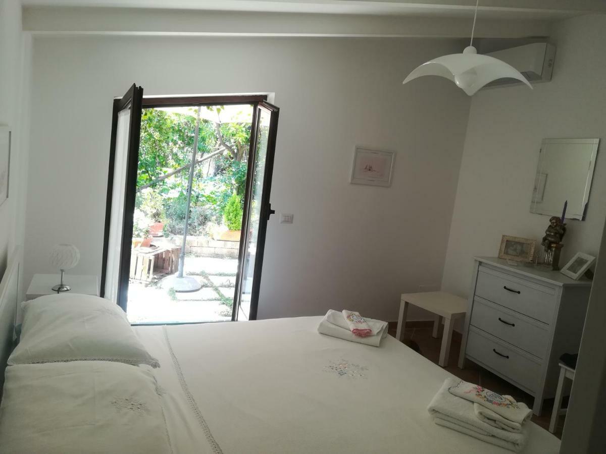 Bed and Breakfast Villino L'Aranceto Sorrentino Мета Экстерьер фото